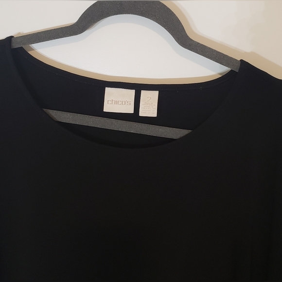 Chico's Side Ruched Black Stretch Tunic Short Sleeve Asymetrical Raw Hem Size 2 - Picture 2 of 13